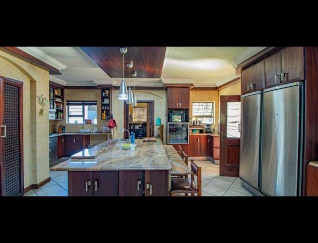 7 BEDROOM HOUSE FOR SALE IN POMONA
